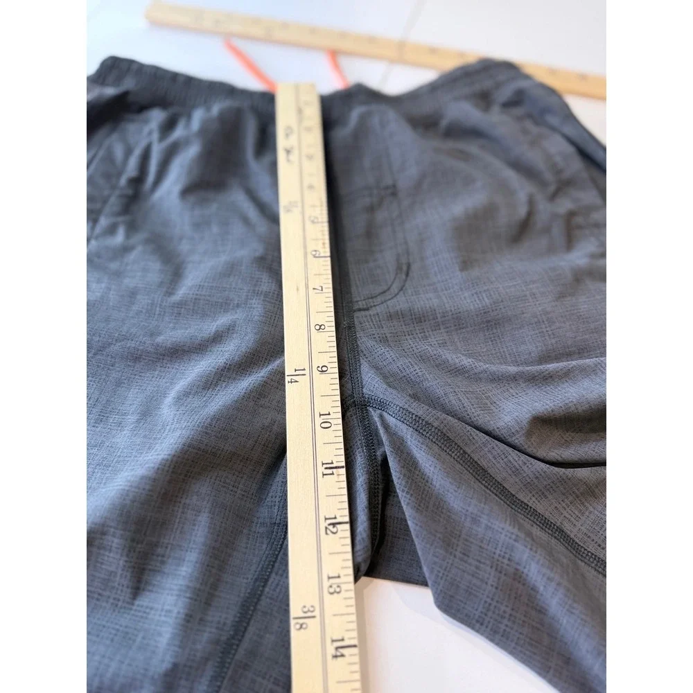 Lululemon Pace Breaker Shorts Mens M Gray Lined Athletic Running Training 9in